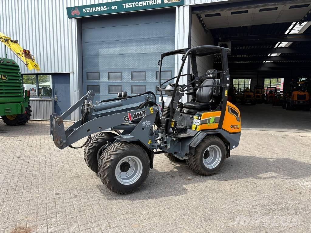 Giant G2200 E Xtra Miniladers