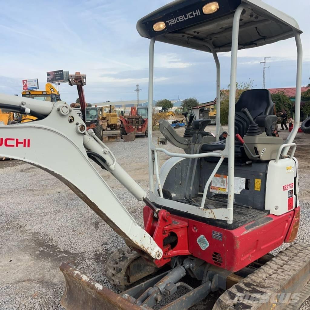 Takeuchi TB 217 R Minigraafmachines < 7t