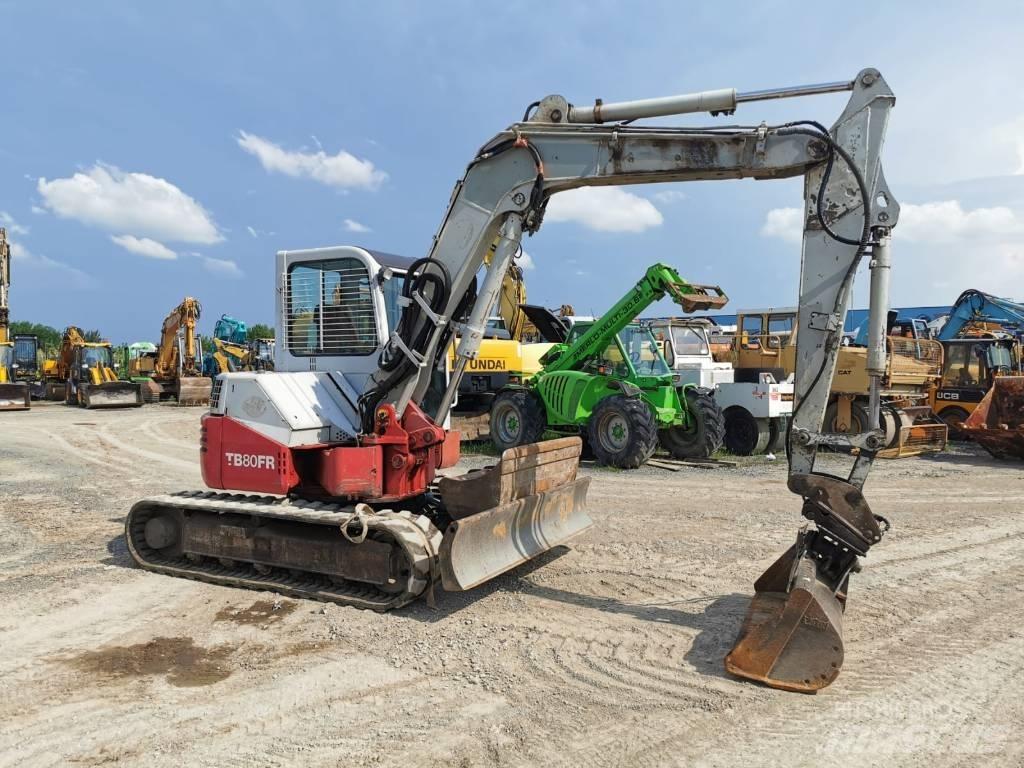 Takeuchi TB80FR Midigraafmachines 7t - 12t