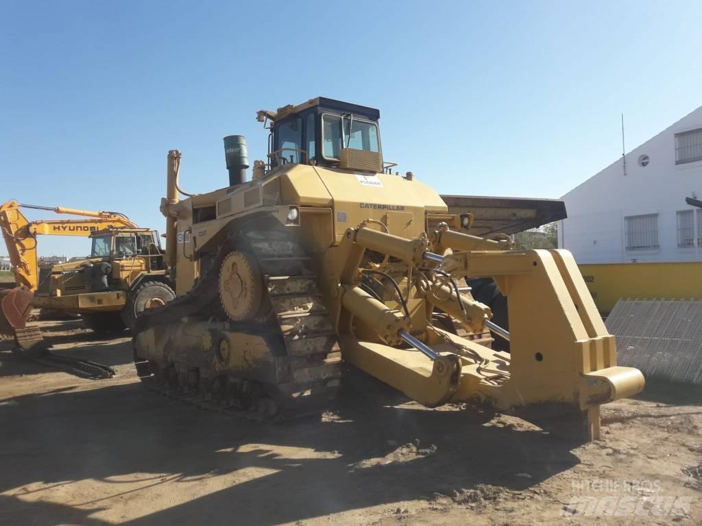 CAT D 10 Rupsdozers