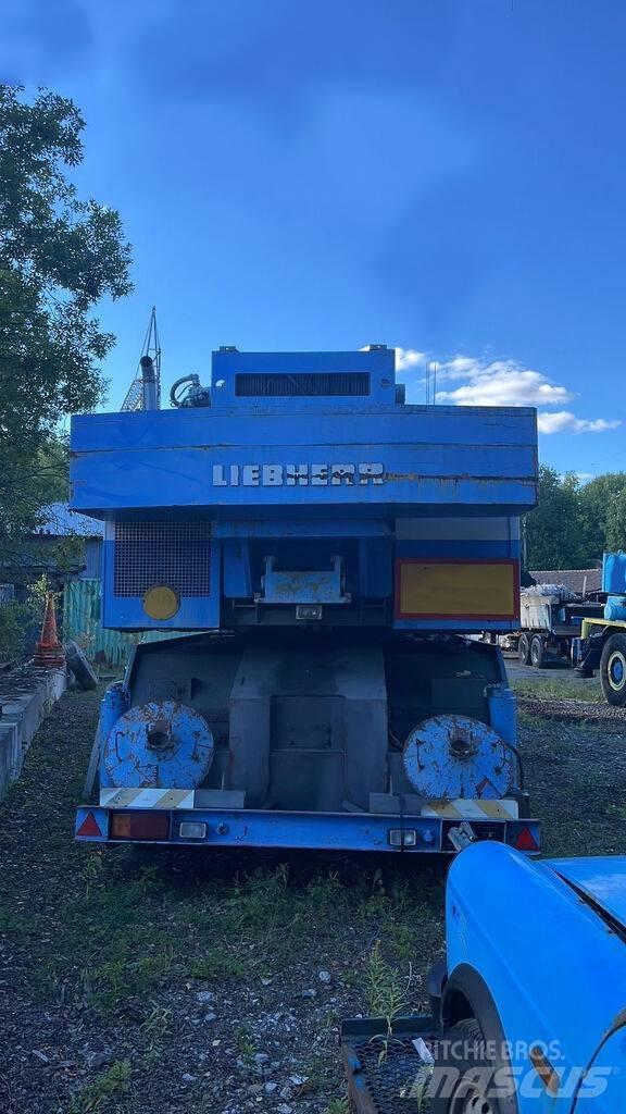 Liebherr LT 90 Kranen voor alle terreinen