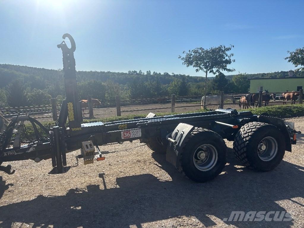 Pronar T 185 Universele aanhangers