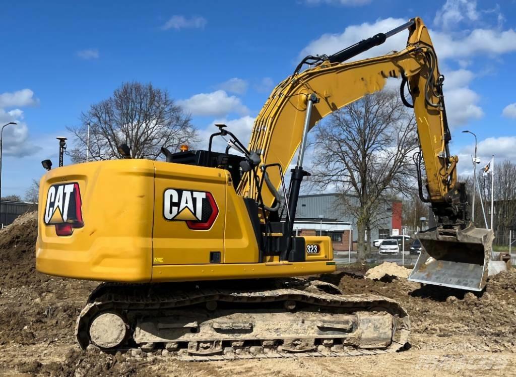 CAT 320 Rupsgraafmachines