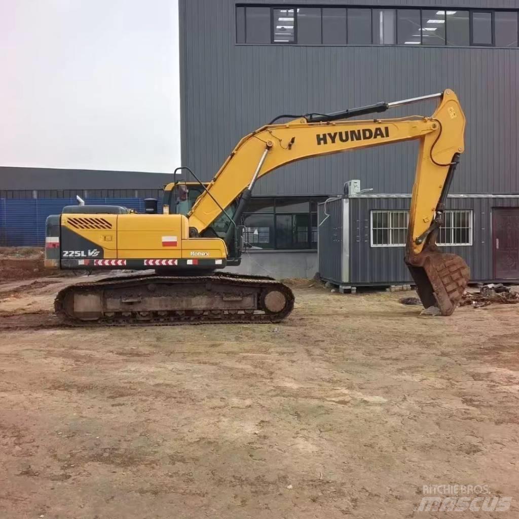 Hyundai R225LVS Wielgraafmachines