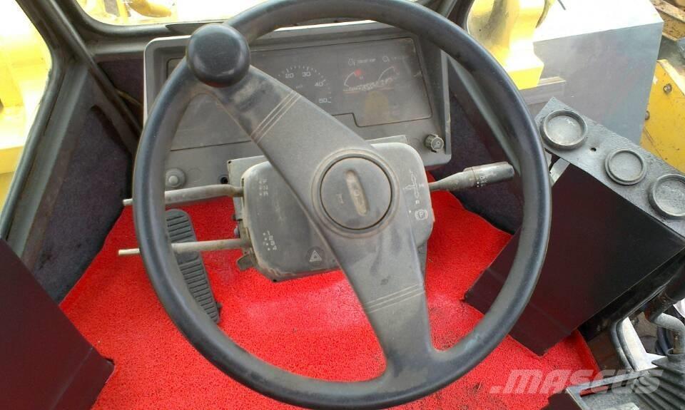 Komatsu WA 470-3 Wielladers