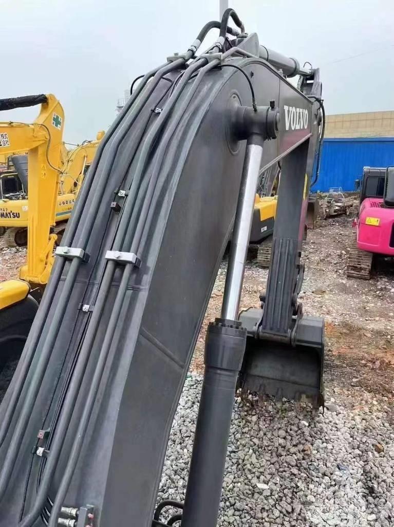 Volvo ec240 Rupsgraafmachines