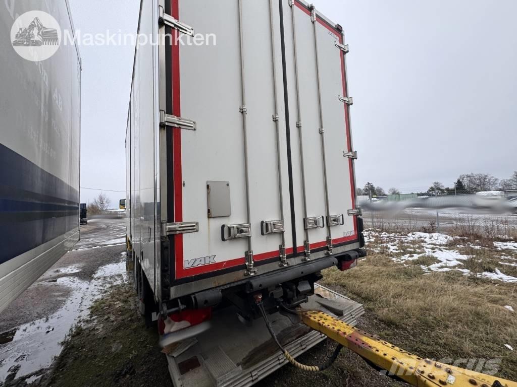 Scania R 124 Bakwagens met gesloten opbouw