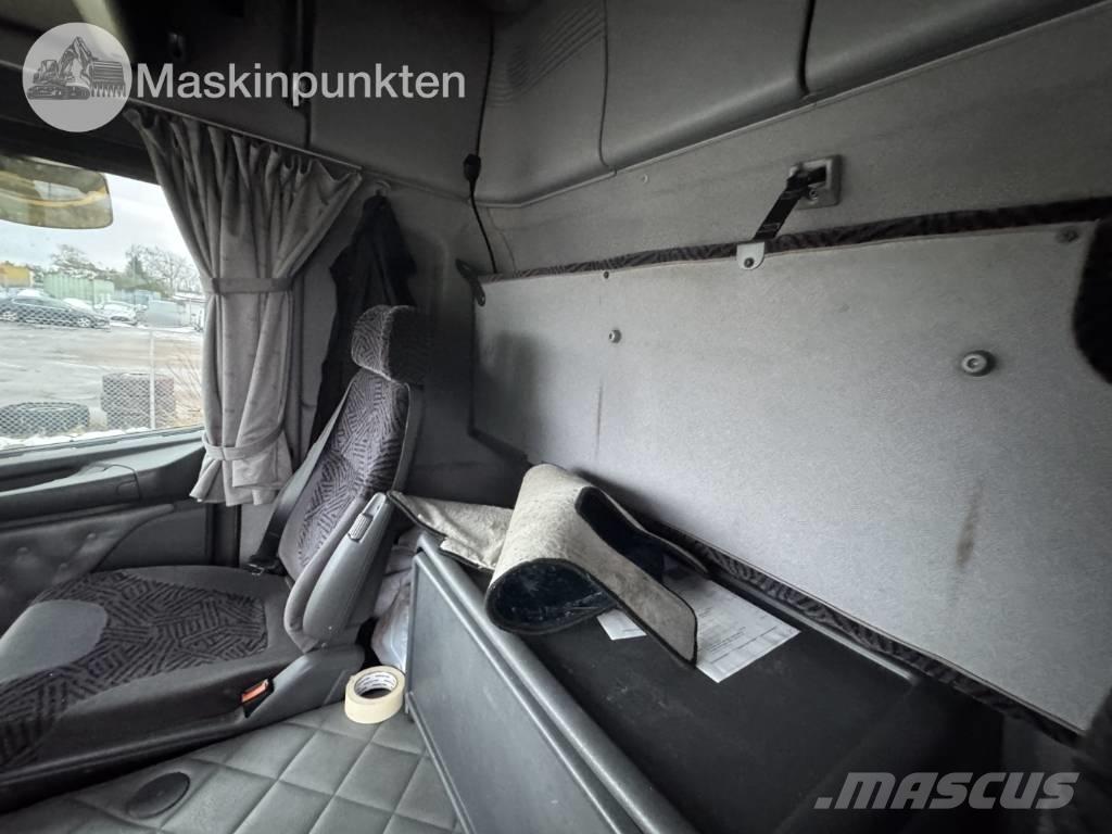 Scania R 124 Bakwagens met gesloten opbouw