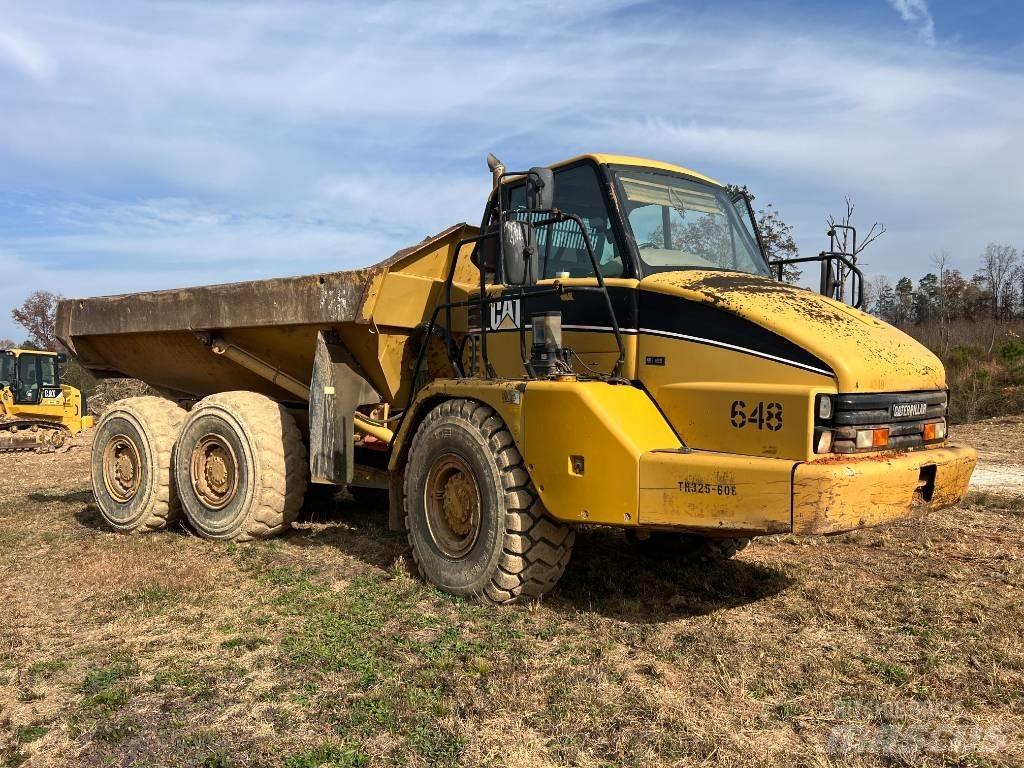 CAT 725 Knik dumptrucks
