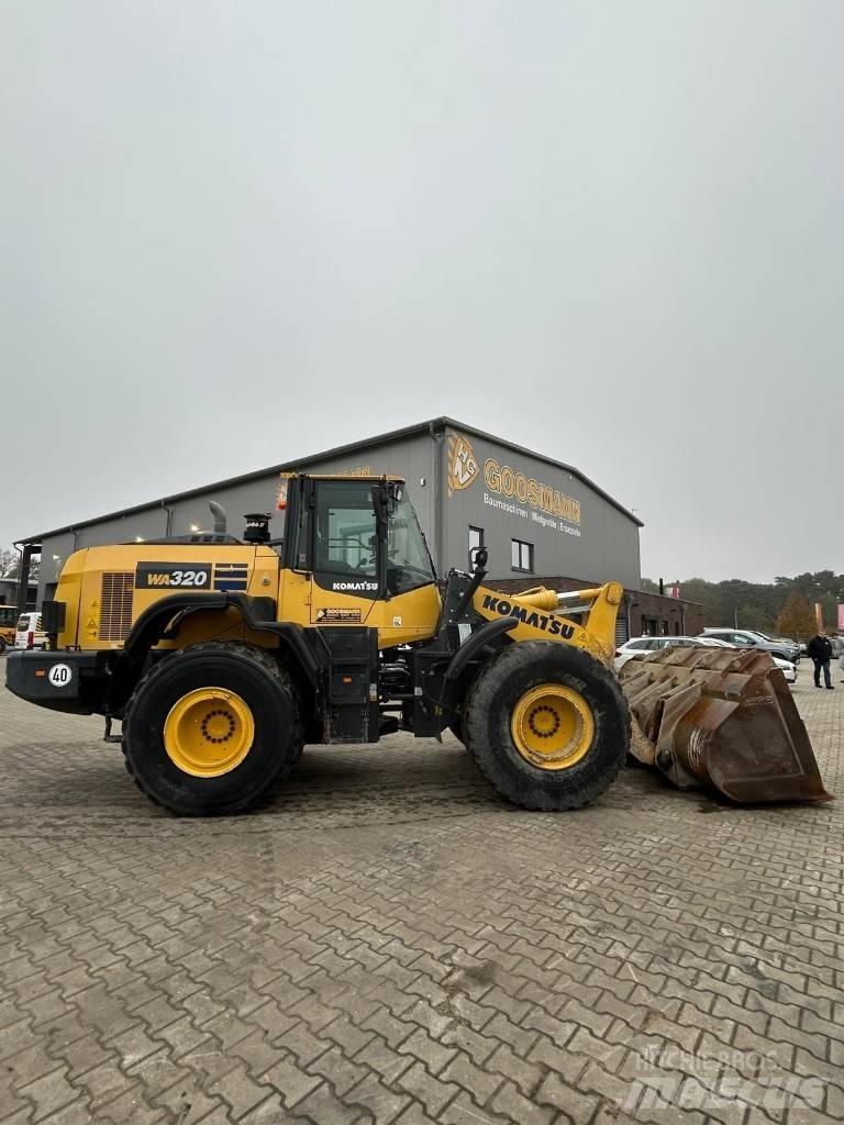 Komatsu WA 320 Wielladers