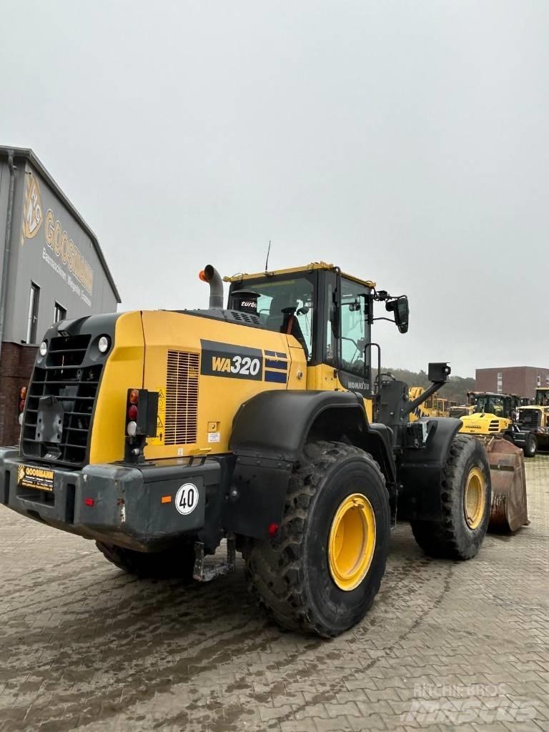Komatsu WA 320 Wielladers
