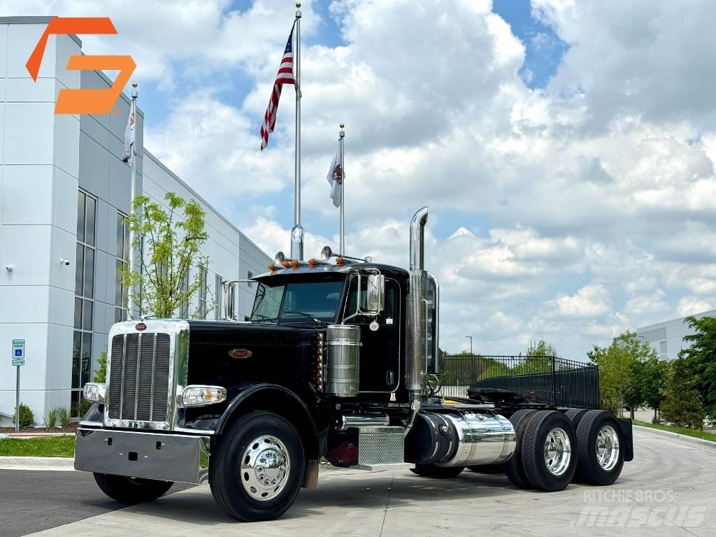 Peterbilt 389 Trekkers