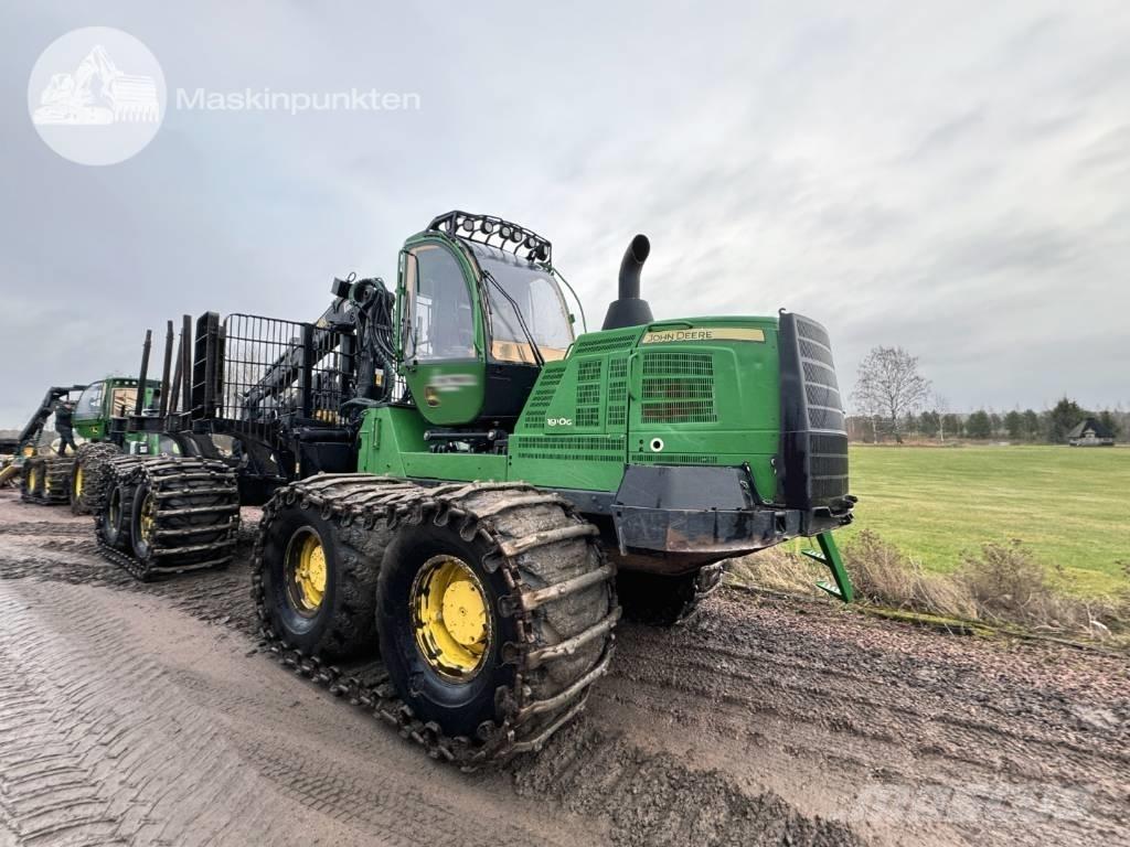 John Deere 1910 G Forwarders