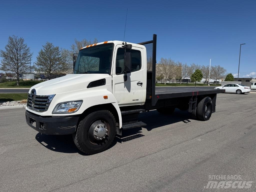 Hino 268 Platte bakwagens