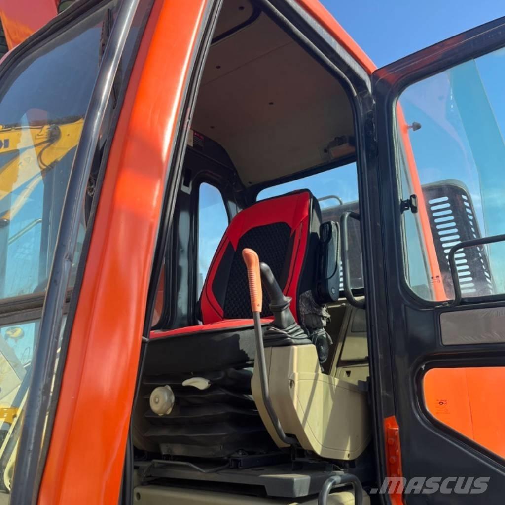 Doosan DX 300 Rupsgraafmachines