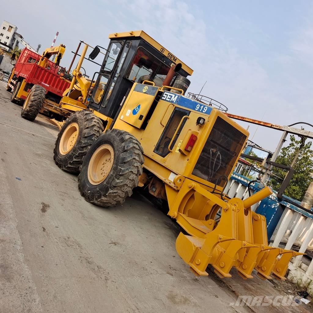 SEM 919 Graders