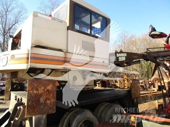 Barko 225 Boomstamladers
