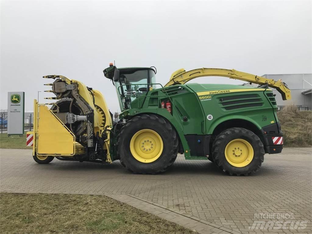 John Deere 8600 Zelfrijdende veldhakselaars