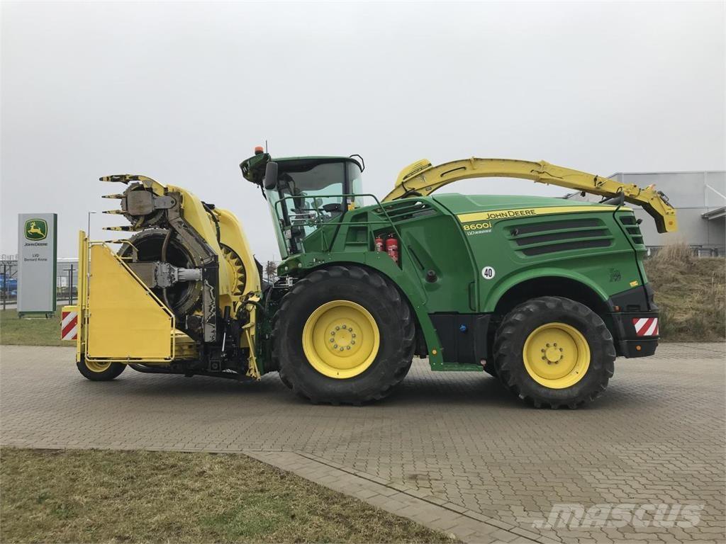 John Deere 8600 Zelfrijdende veldhakselaars