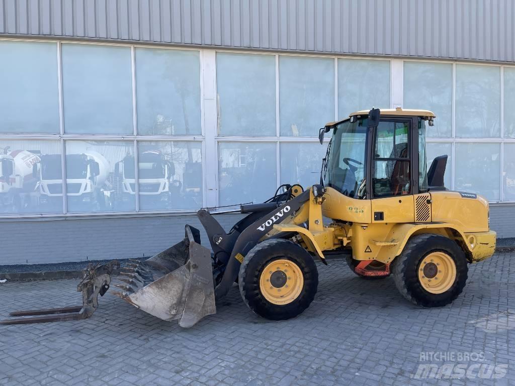 Volvo L 30 G     2018     CE Wielladers