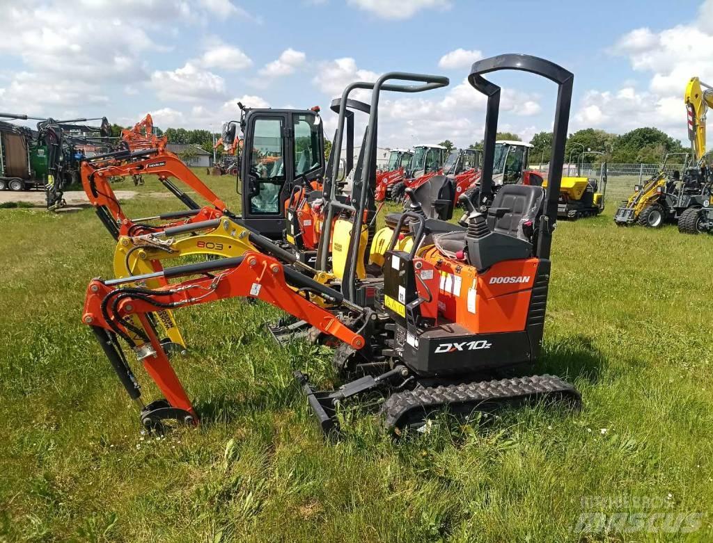 Develon DX 10 Z Minigraafmachines < 7t