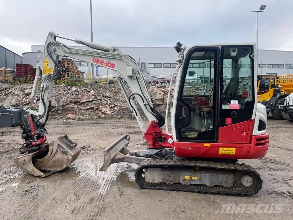 Takeuchi TB 240 Minigraafmachines < 7t