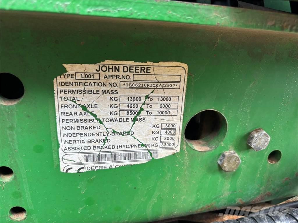 John Deere 6210R Tractoren