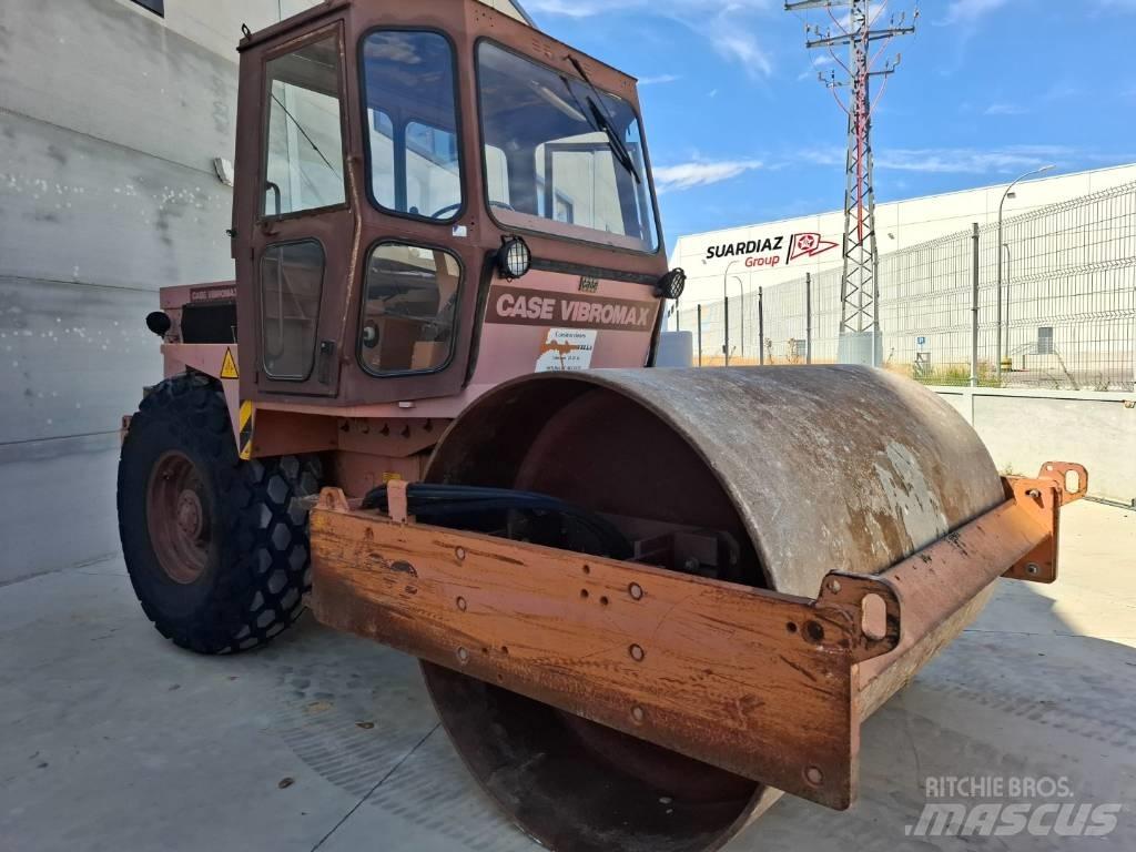 CASE Vibromax W1102D Trilrolwalsen