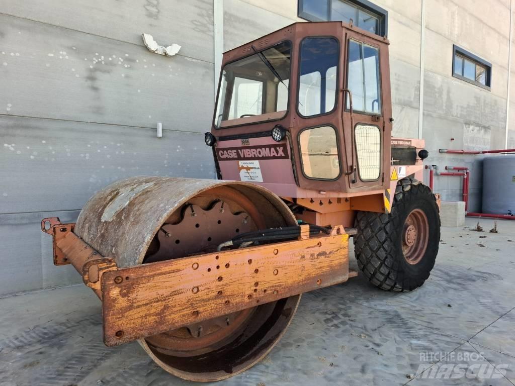 CASE Vibromax W1102D Trilrolwalsen