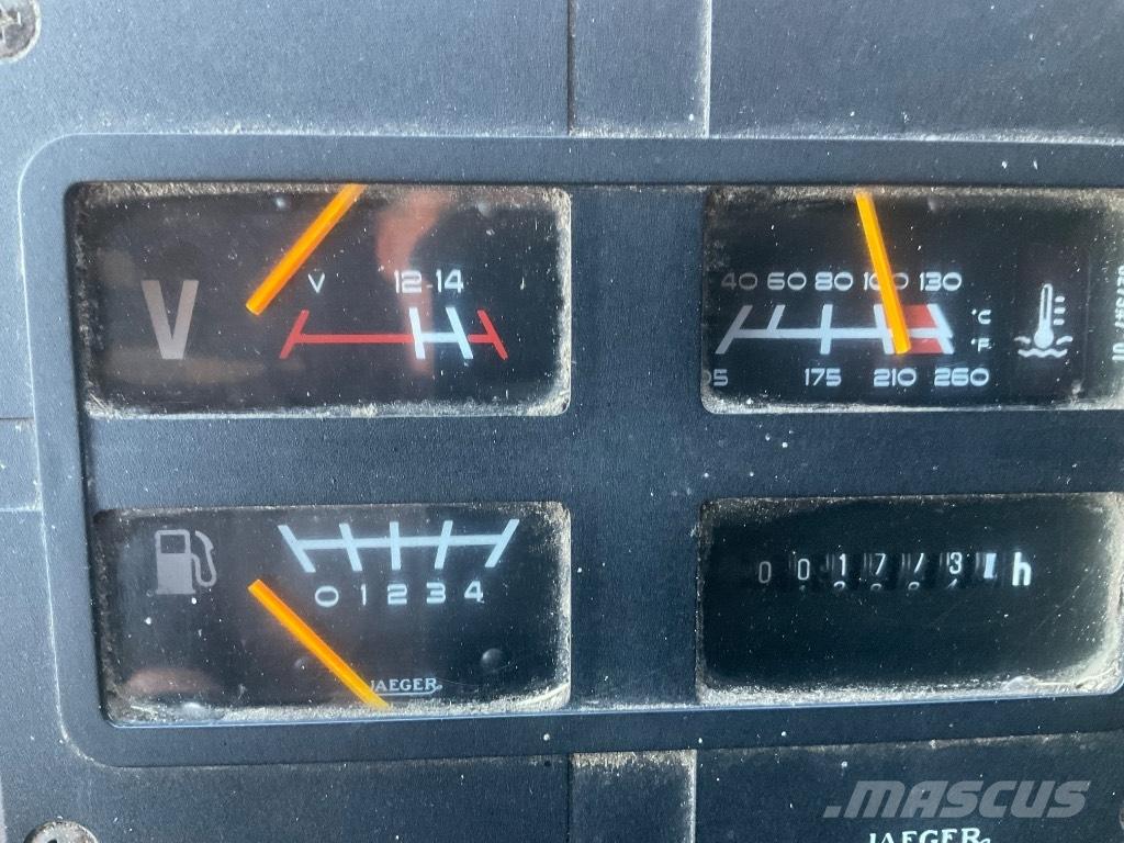 New Holland TX 30 Maaidorsmachines