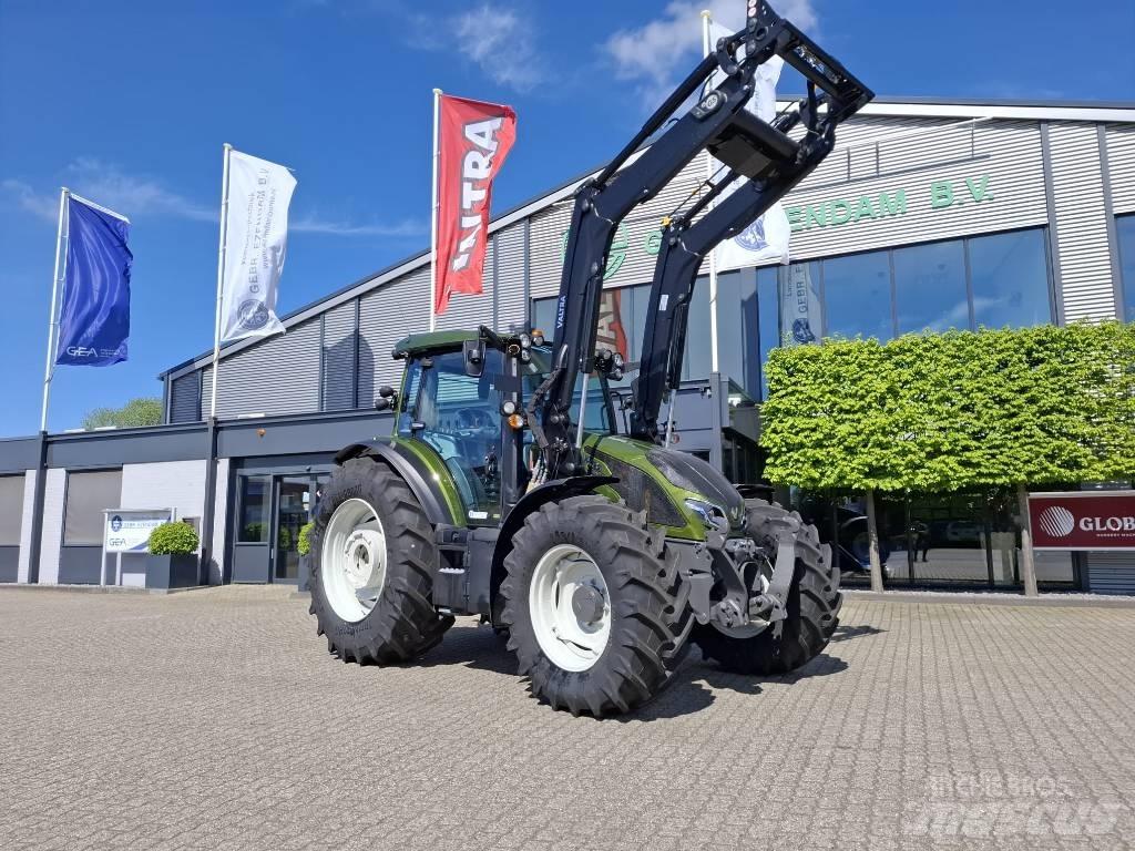 Valtra G 125 Active Tractoren