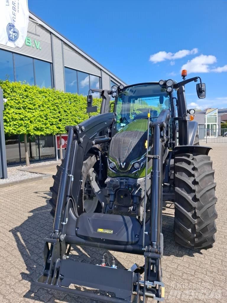 Valtra G 125 Active Tractoren