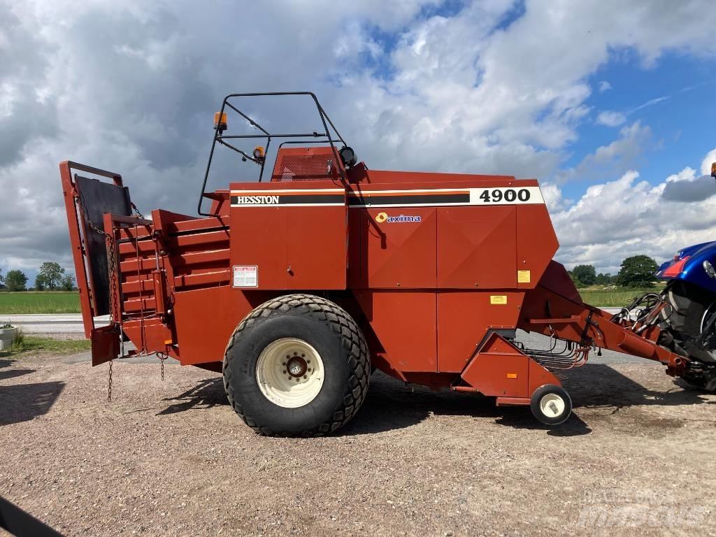 Hesston 4900 Vierkante balenpers