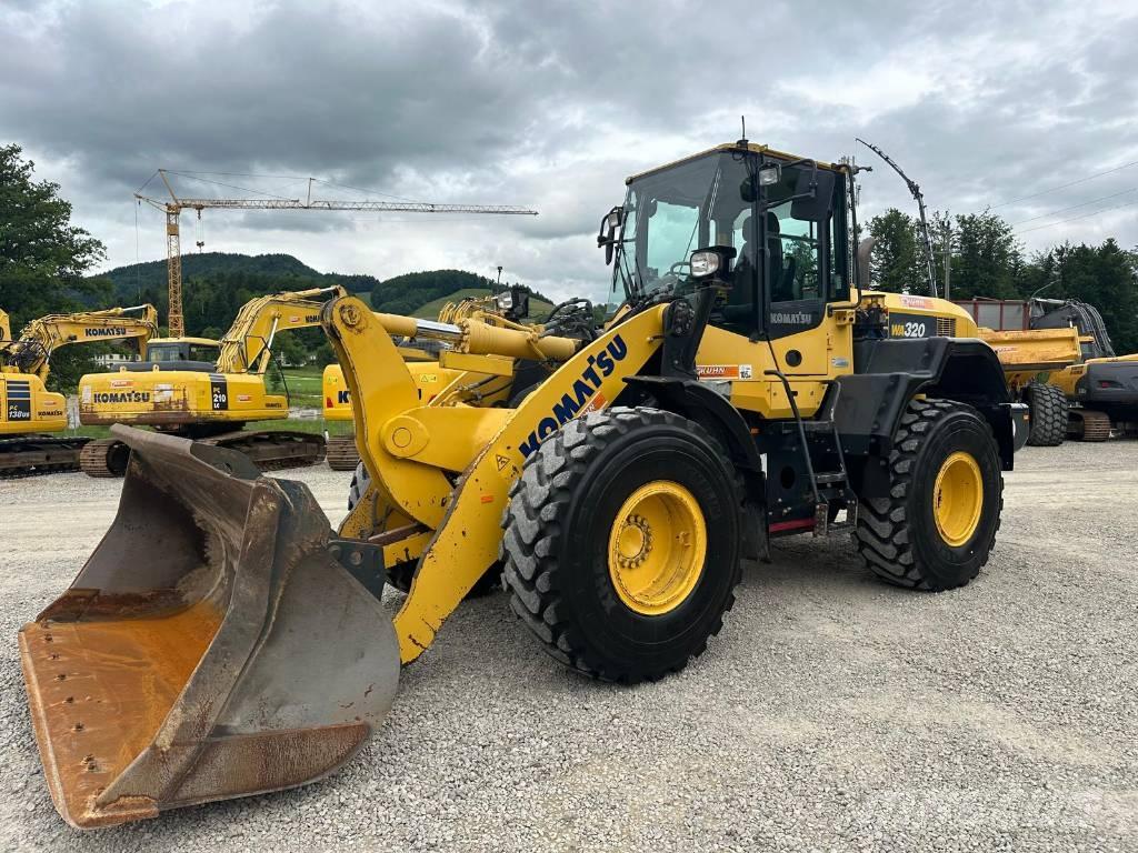 Komatsu WA 320-7 Wielladers