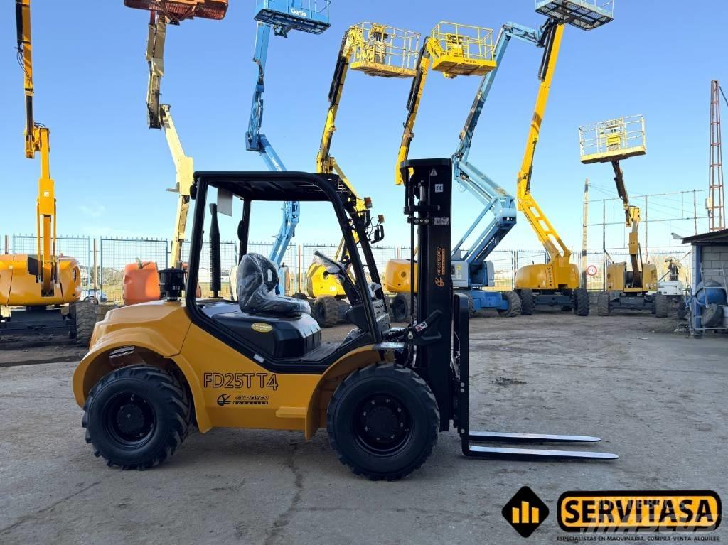  EUROYEN FD25TT4 Diesel heftrucks