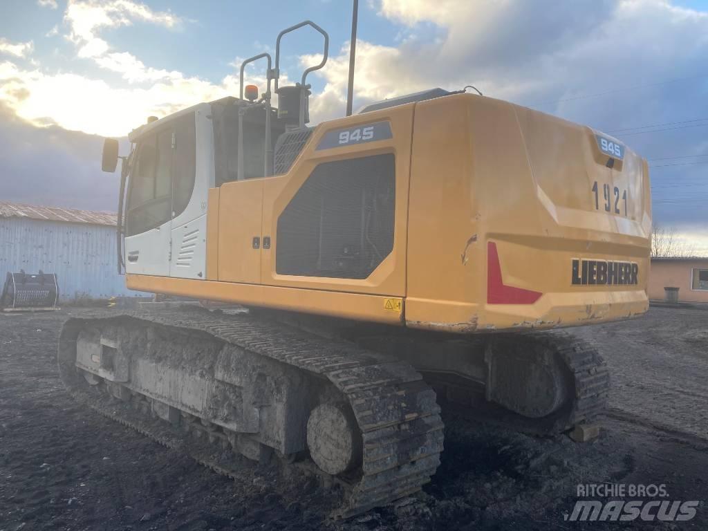 Liebherr R 945 Rupsgraafmachines