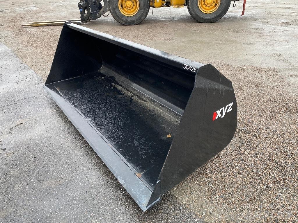 XYZ Snöskopa 240 Voorladeraccessoires