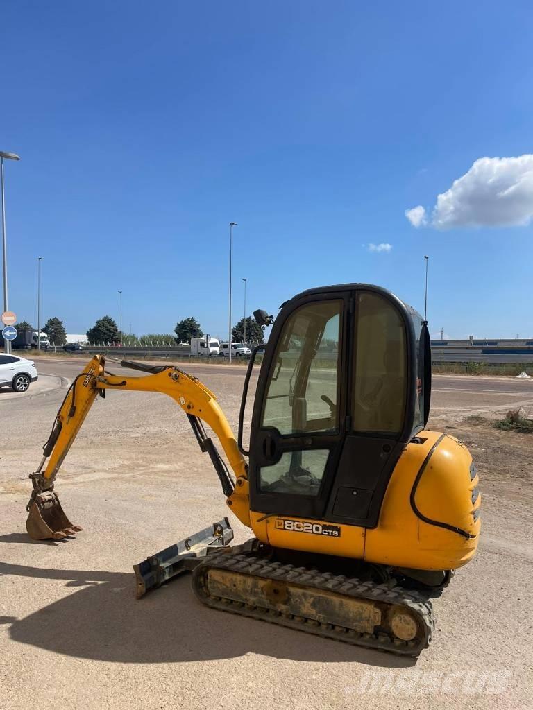 JCB 8020 Minigraafmachines < 7t