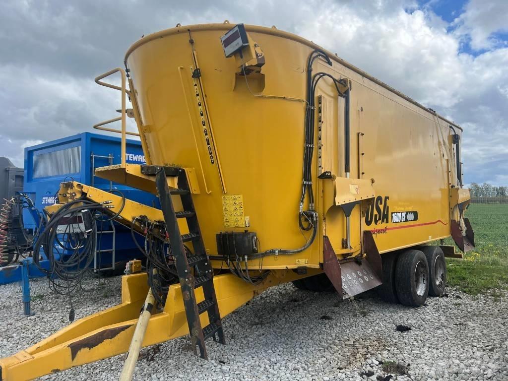 Peecon 1600 CF Voedermachines
