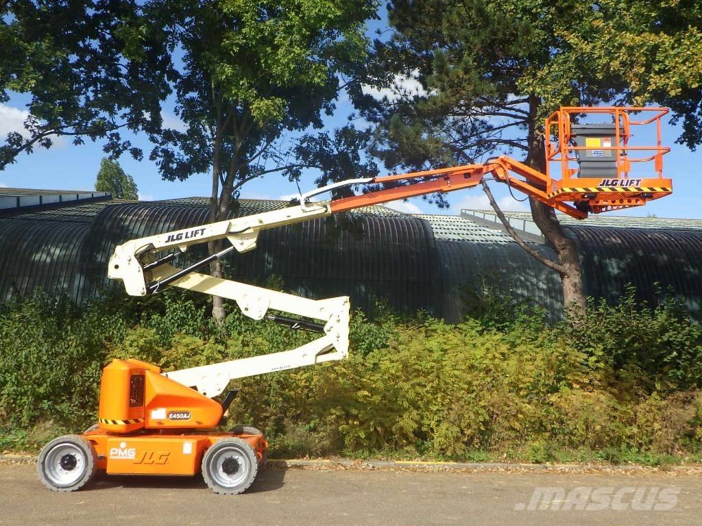 JLG E450AJ Knikarmhoogwerkers