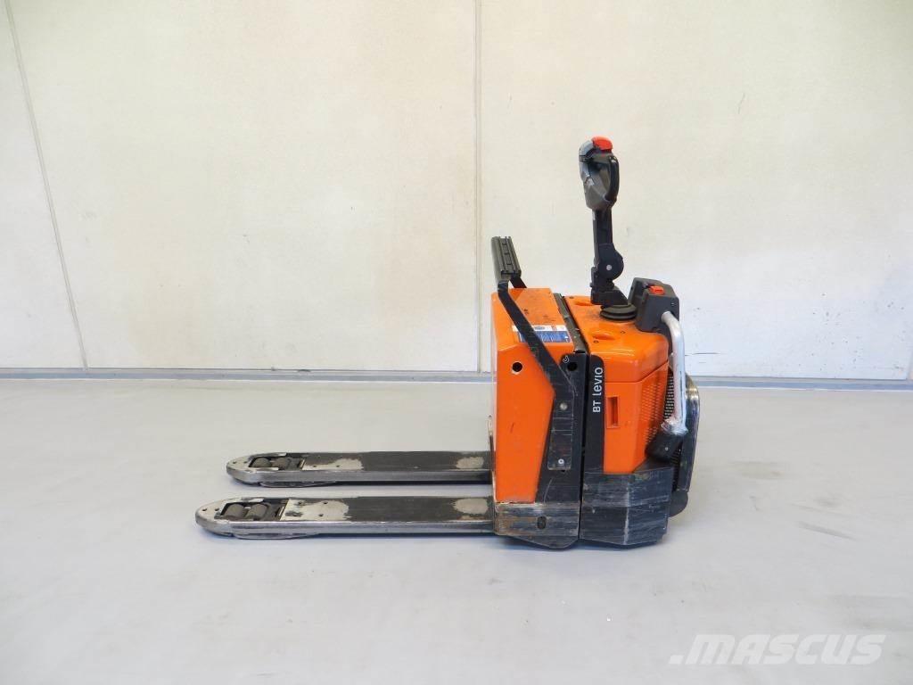 BT LPE200/8 Meerij pallettruck met platform