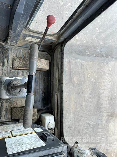 IHI IC100 Rupsdumpers