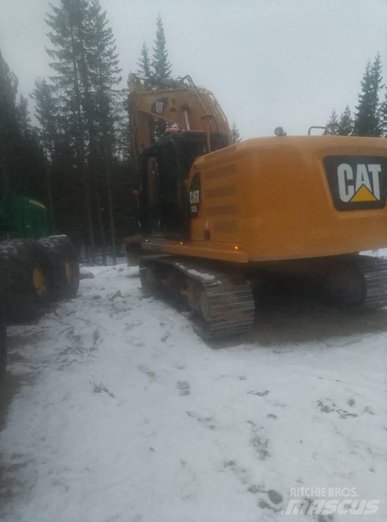 CAT 320 Rupsgraafmachines