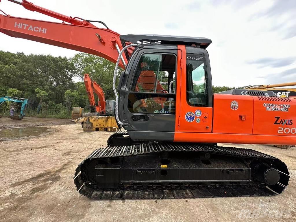 Hitachi ZX 200 Minigraafmachines < 7t