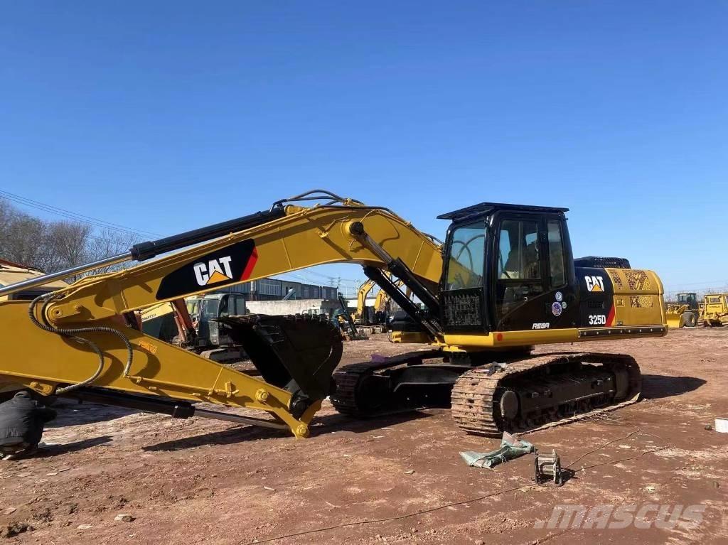 CAT 325D Rupsgraafmachines