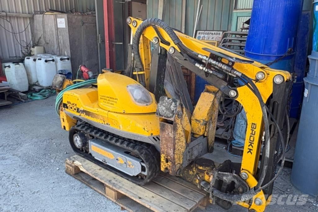 Brokk 100 Sloopgraafmachines