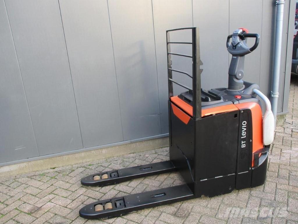 Toyota LPE250 Meerij pallettruck met platform