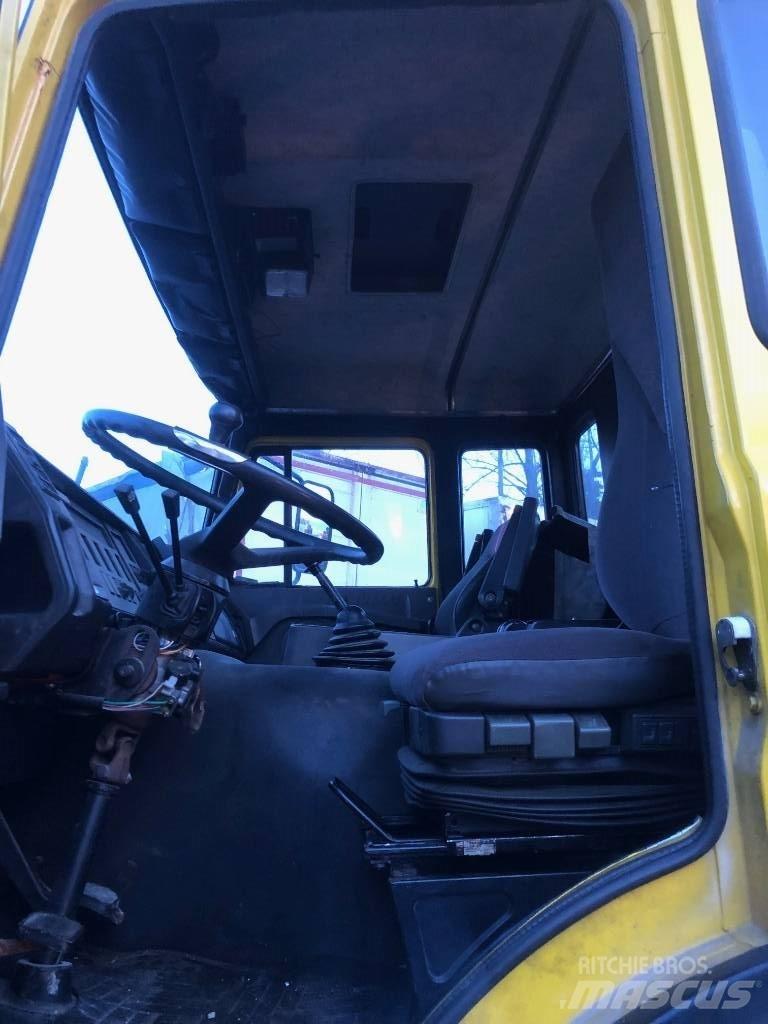 Iveco 330-26 Anders