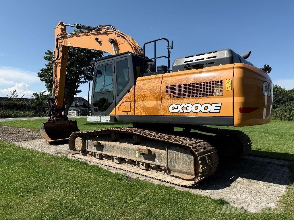 CASE CX 300 E Rupsgraafmachines