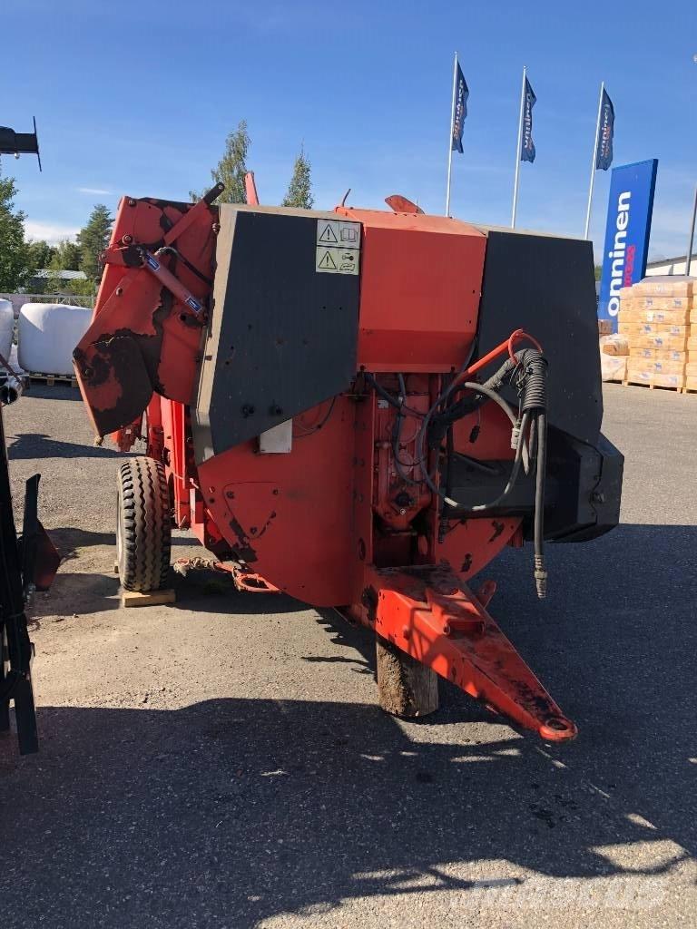 Kuhn 3560 Balenhakselaars, -snijders en -afwikkelaars